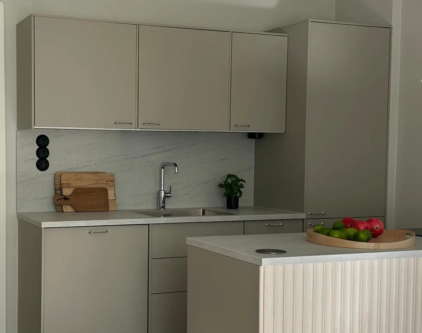 1 Bedroom Close To Subway And Seaside Helsinki Apartment